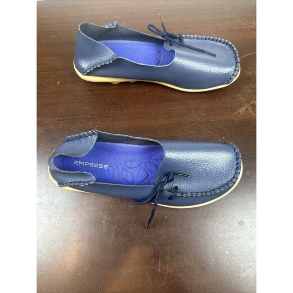 Empress Navy Blue Leather shoes Euro size 41 Comfort Non slip Ladies Flats - Picture 2 of 8
